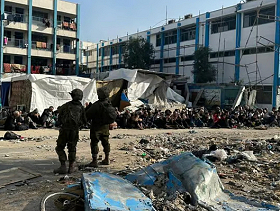 شهادات جديدة: الاحتلال يرتكب فظائع بحق معتقلي غزة في سجن النقب الصحراوي