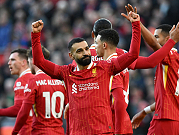 مدرب ليفربول يحث محمد صلاح على توقيع عقد جديد