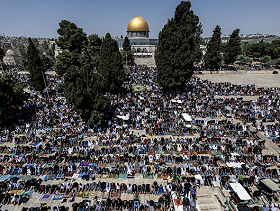 القدس المحتلة: الشرطة تبعد الأسرى المحررين عن المسجد الأقصى